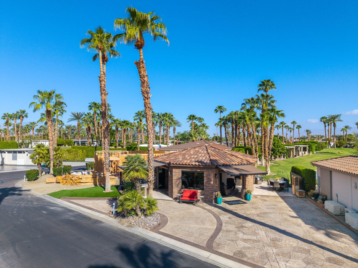 ORI 258| Divot Lane | JUST LISTED