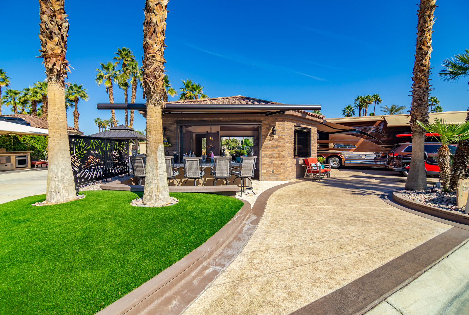 ORI 258| Divot Lane | JUST LISTED
